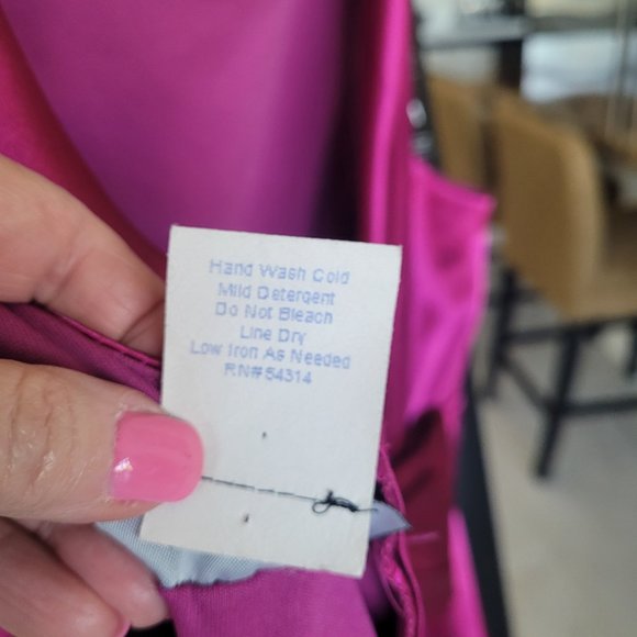 B. Darlin Dress Party/Wedding/Prom Dress - Picture 5 of 10